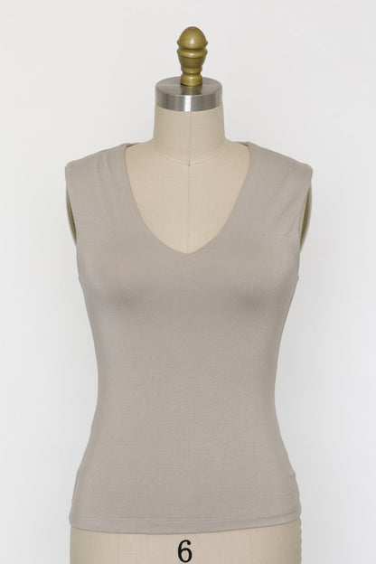 Talia Vneck Top
