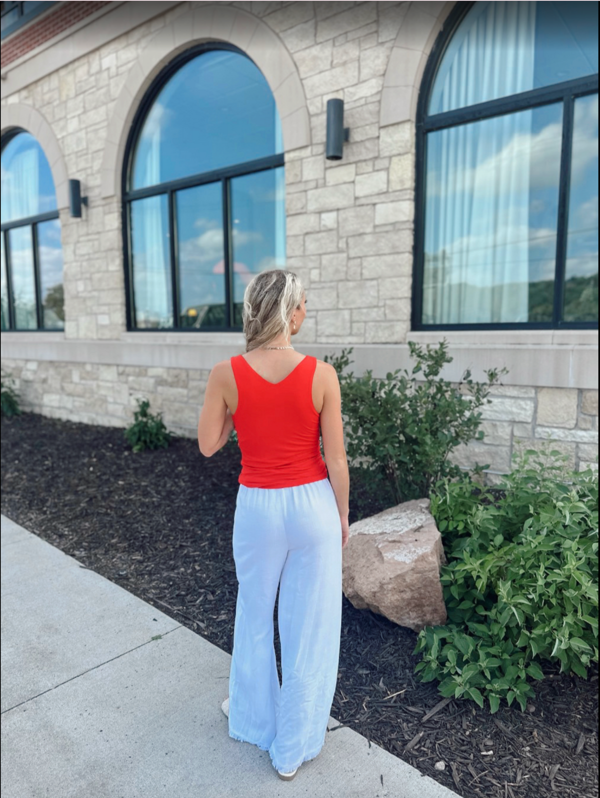 Lissy Vneck Top