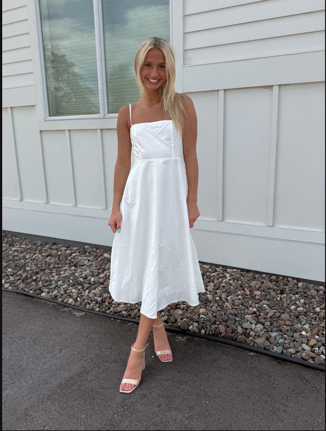 Cynthia Linen Midi Dress