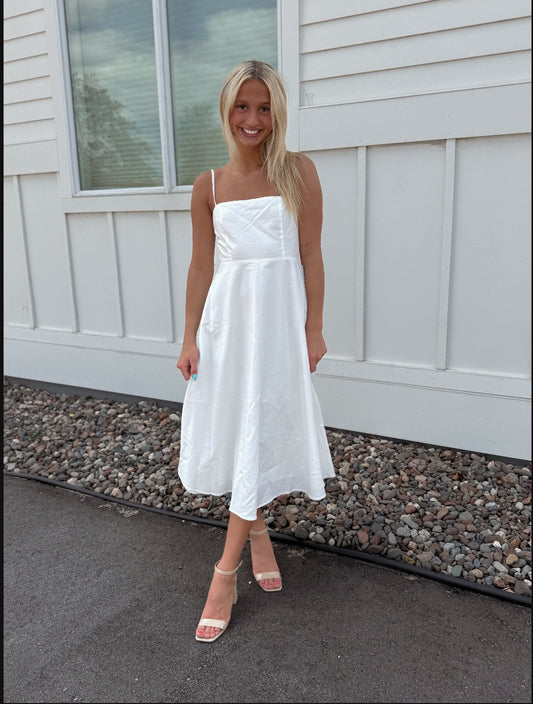 Cynthia Linen Midi Dress