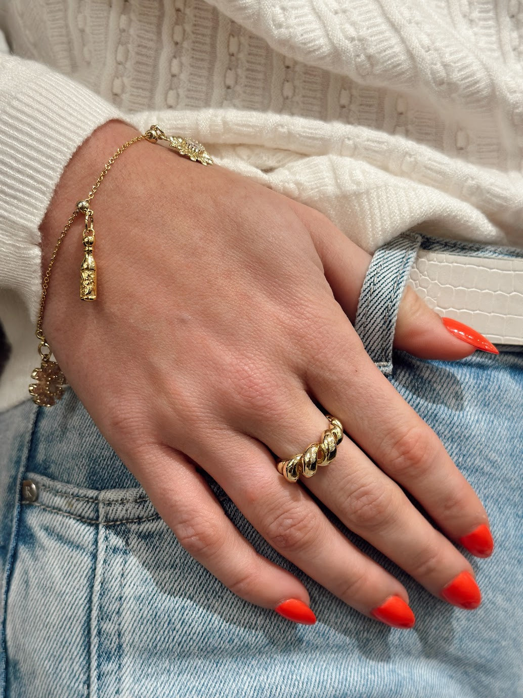 Spyra Ring