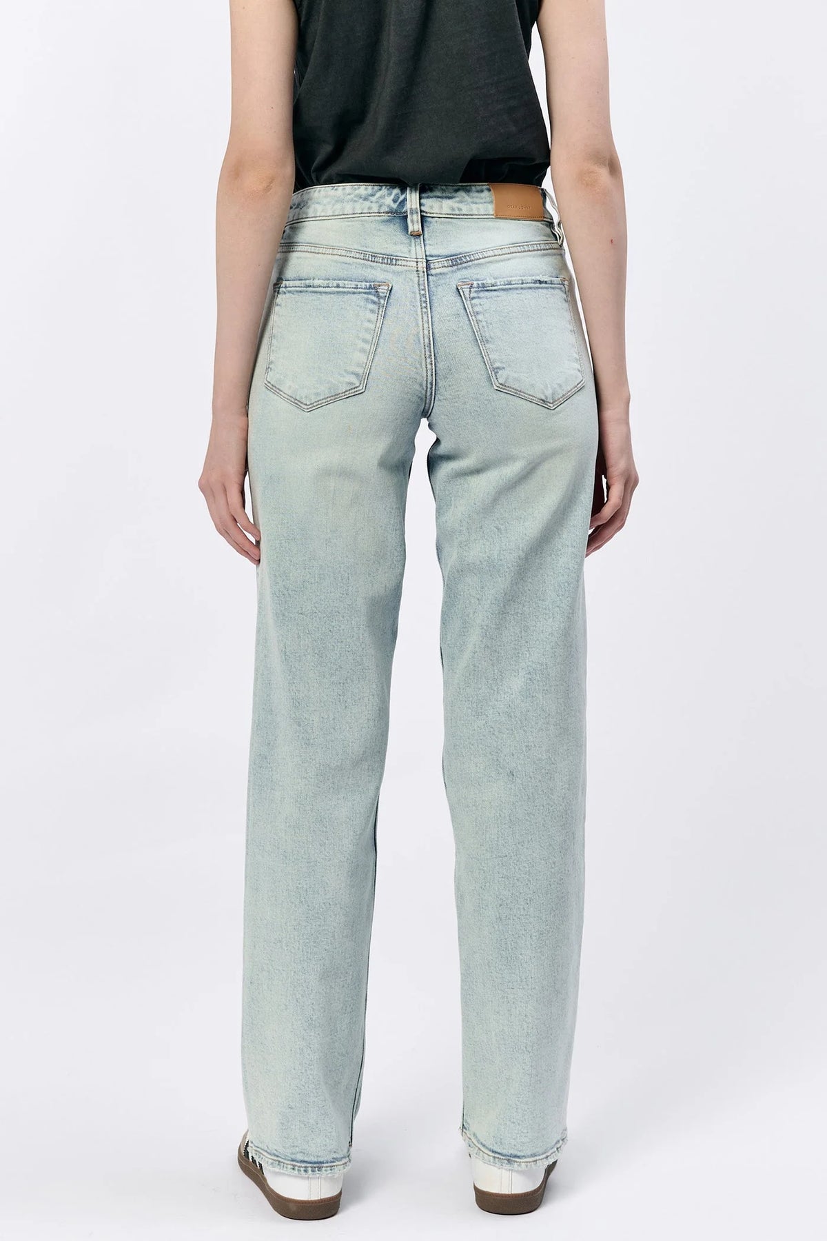 Taylor MR Straight Jeans