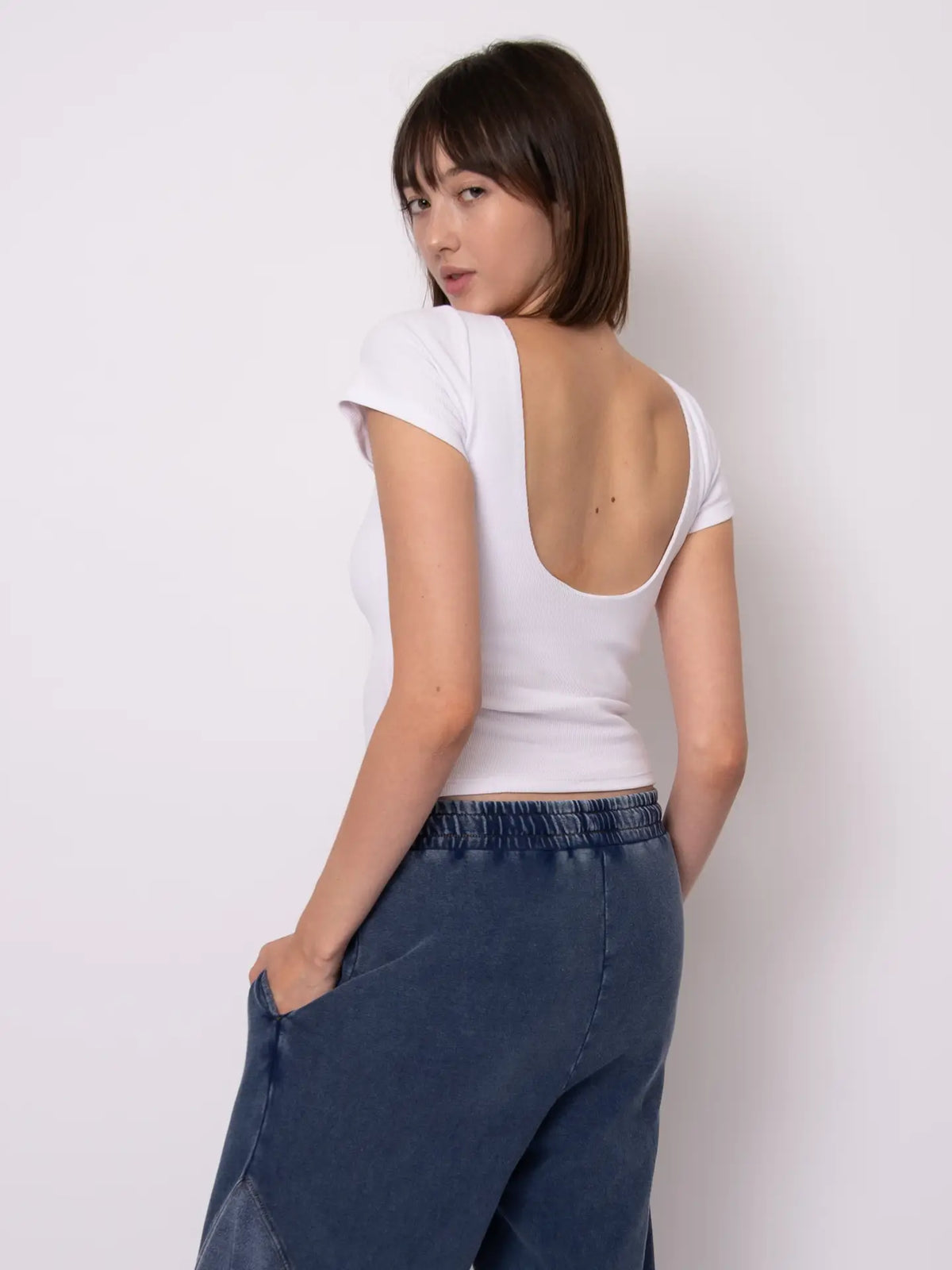 Brida Low Back Top